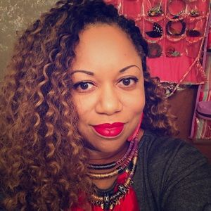 Meet your Posher, Shelia